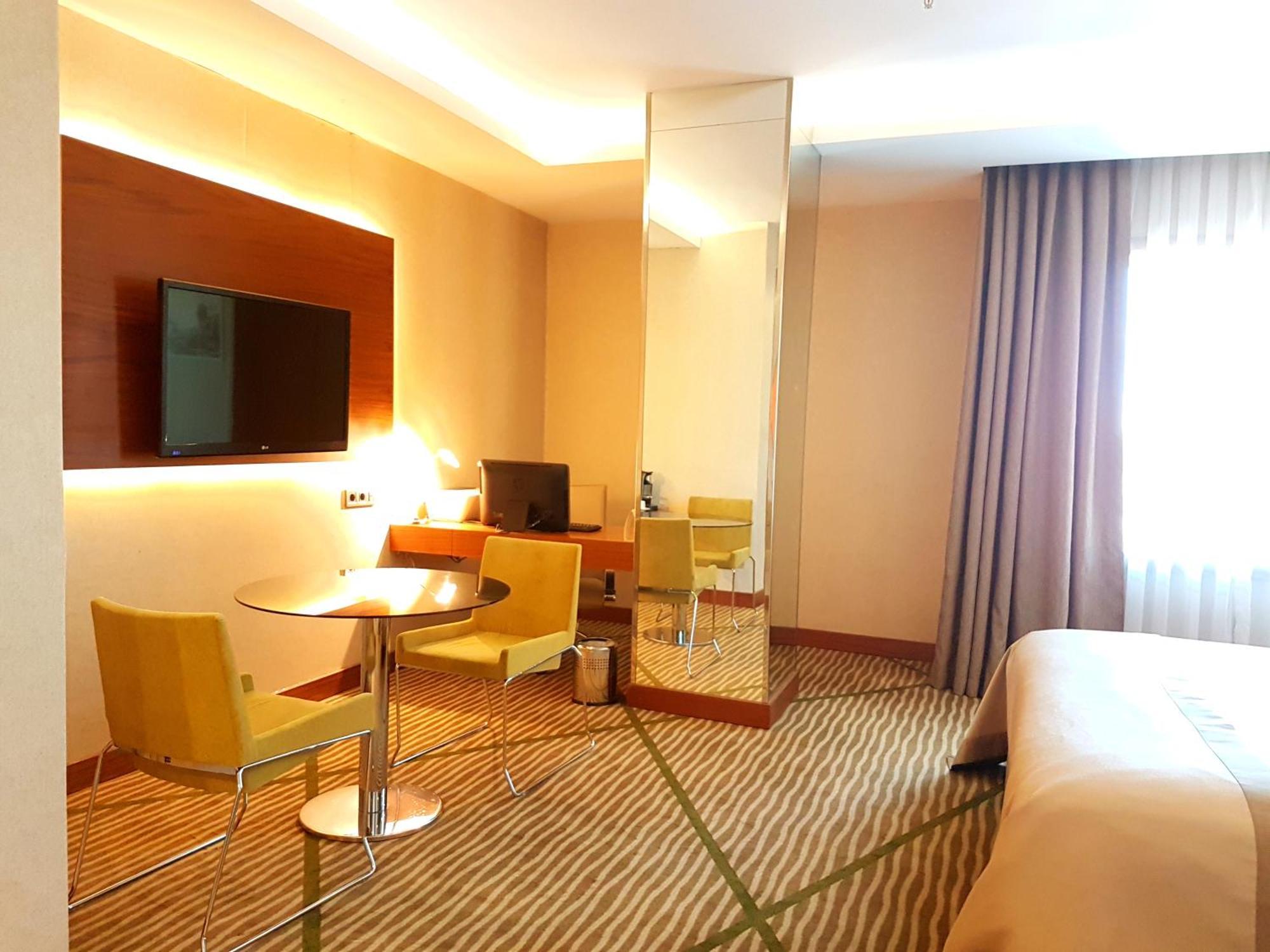 Holiday Inn Gaziantep By Ihg Exterior foto