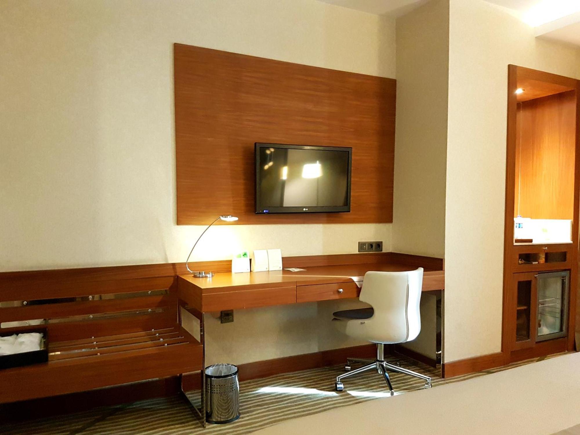 Holiday Inn Gaziantep By Ihg Exterior foto